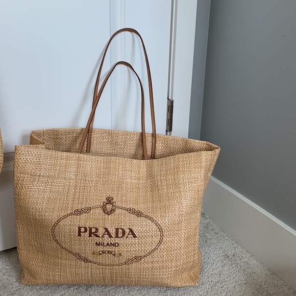 💖Authentic GWP PRADA RAFFIA Beach Totes ! - Picture 2 of 6